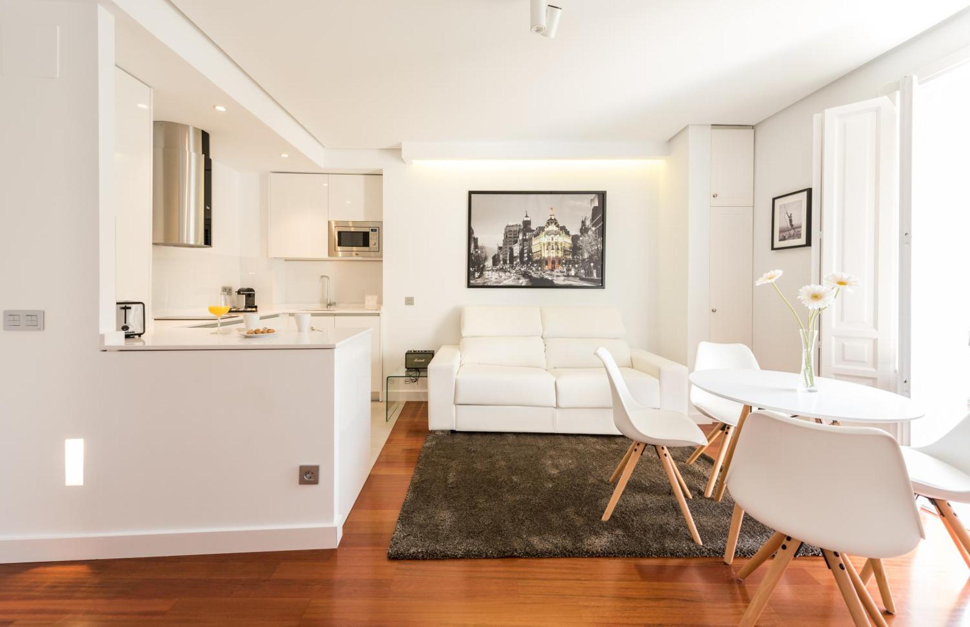 Santa Ana Plaza Appartement Madrid Kamer foto