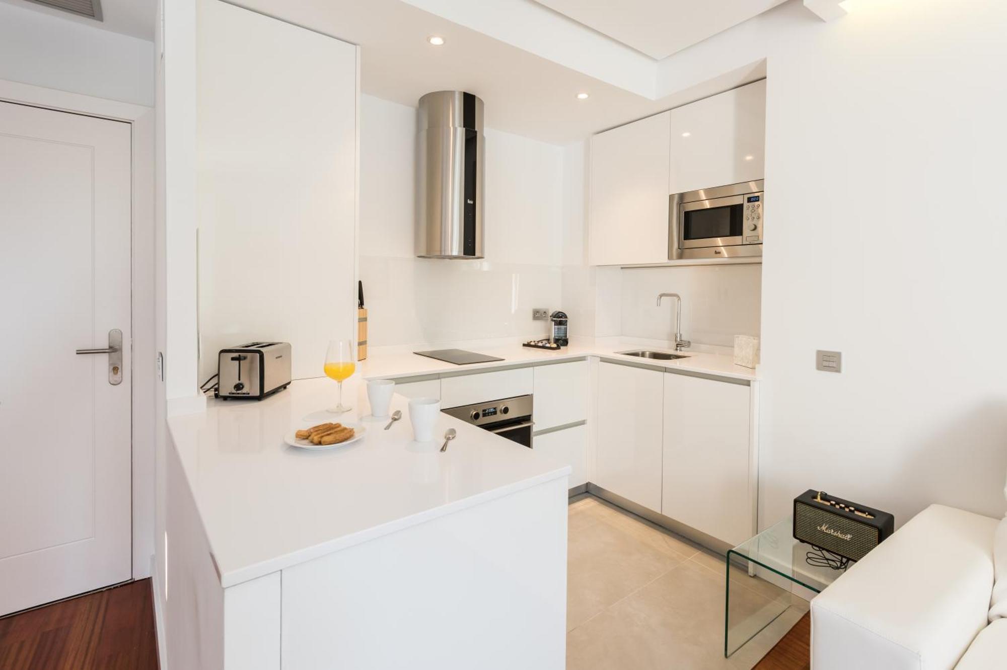 Santa Ana Plaza Appartement Madrid Kamer foto