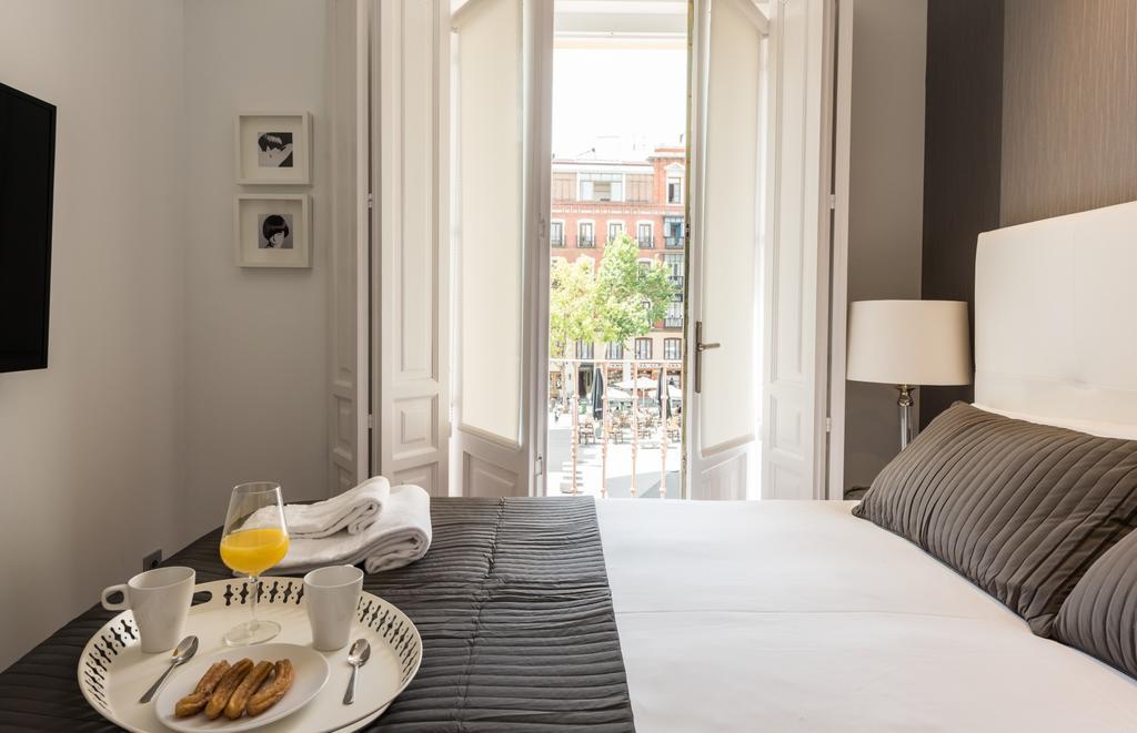 Santa Ana Plaza Appartement Madrid Buitenkant foto