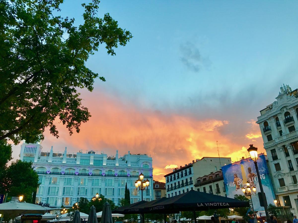 Santa Ana Plaza Appartement Madrid Buitenkant foto
